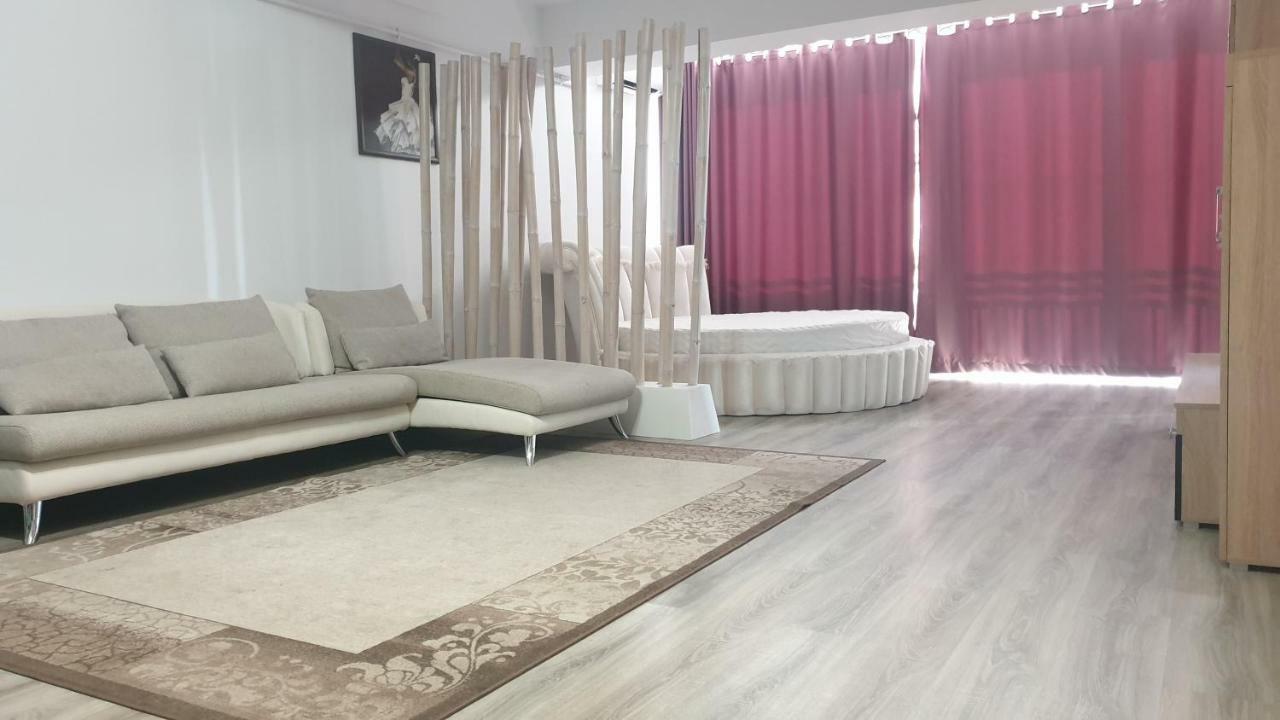 Domeview Apartment - Vitan Mall Bukarest Kültér fotó
